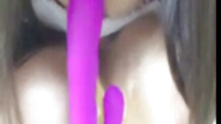 Bir yağ üzerinde siyah rulo ve bir fahişe koylu porno sex gibi o